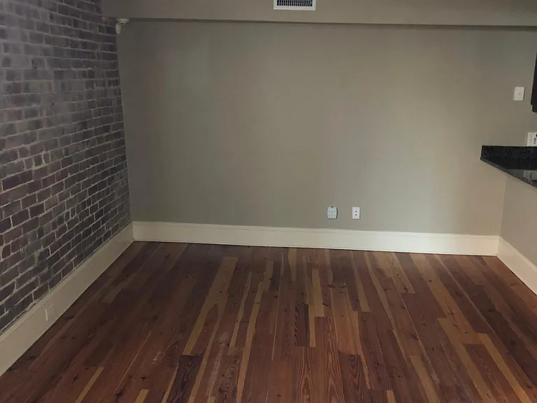 377 King St #205 — Photo 8