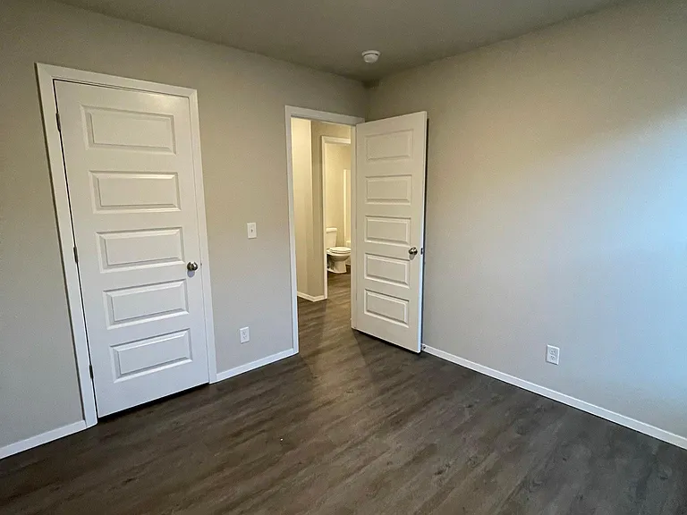 16236 S 88th East Ave — Photo 10