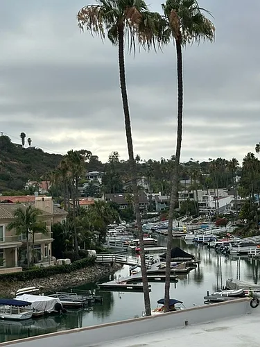 4705 Marina Dr Photo 1