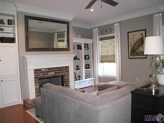 2nd image of 5972 Glen Cove Dr