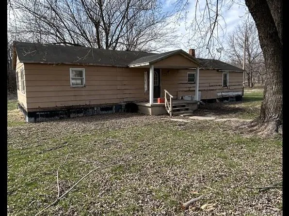 30369 Heworth Ave, Bevier, MO 63532