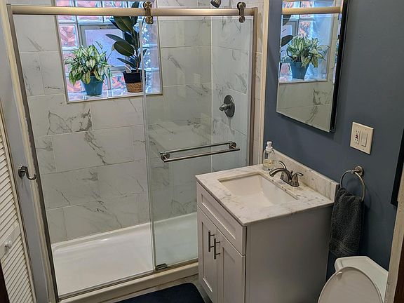5th image of 2716 N Monticello Ave #1R