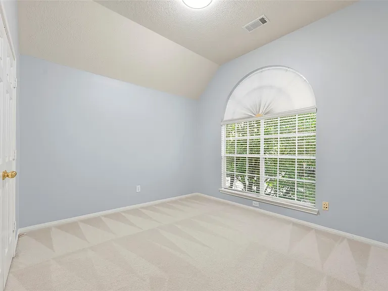 16315 Madewood St — Photo 23
