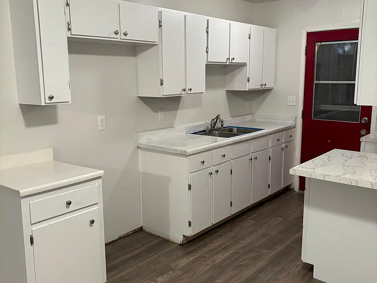 4807 Castle Pnes — Photo 2
