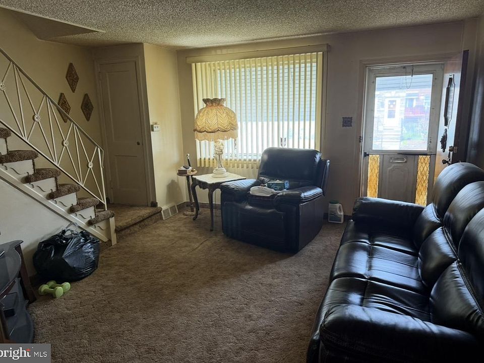 2nd image of 2728 Stevens St