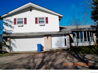 8480 Northfield Rd, Clarence Center, NY 14032