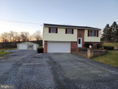 2284 N Penryn Rd, Manheim, PA, 17545