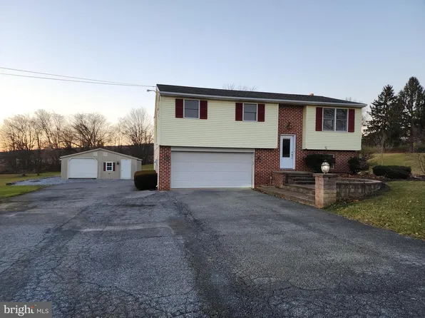 2284 N Penryn Rd, Manheim, PA 17545