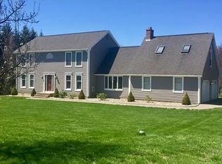 3 Sterrett Dr, Southwick, MA 01077