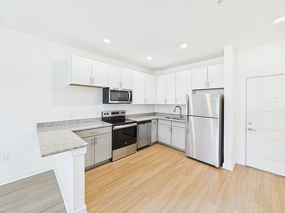 3rd image of 2520 New Port Royal Rd #6305
