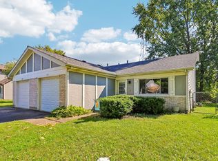1087 Pheasant Run Ln, Aurora, IL 60504