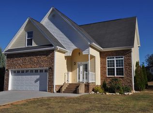 3131 Pin Oaks Cir NE, Cleveland, TN 37323