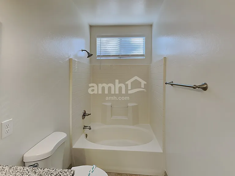 2814 S Vegas — Photo 10