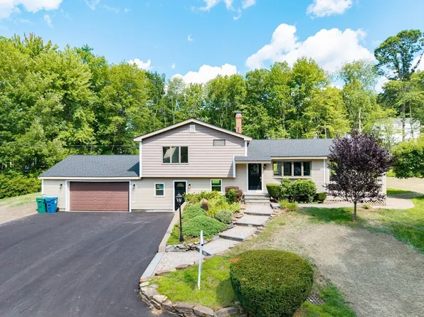 14 Clarence St, Billerica, MA 01821
