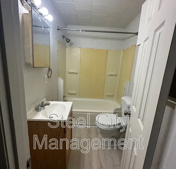 418 Pacific St — Photo 6