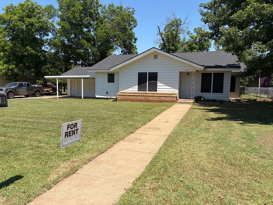 1st image of 715 Gregory Rd