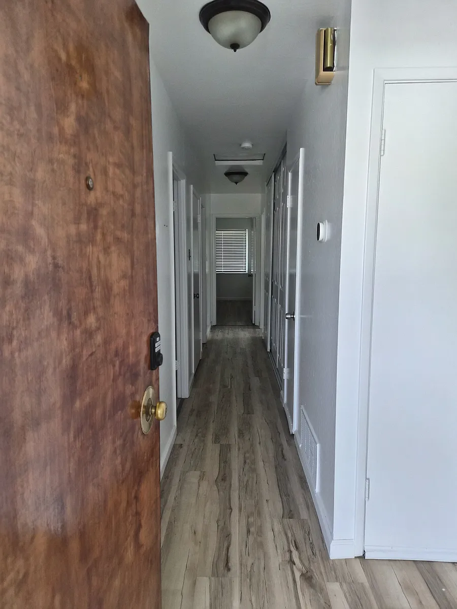Building Photo - 1129 S 55th St