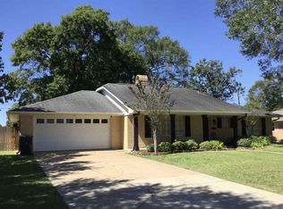 1725 Howell St, Beaumont, TX 77706