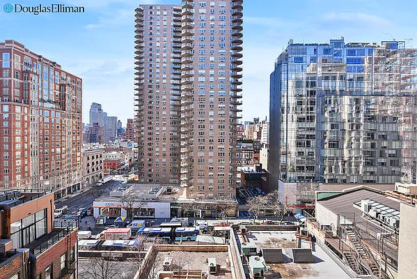 Rented by Douglas Elliman | media 15