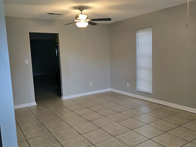 7062 Boston Dr — Photo 7