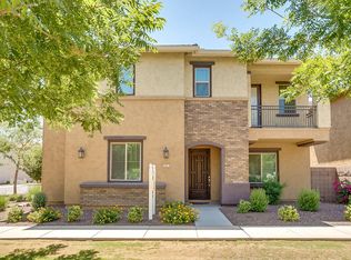 867 S Osborn Ln, Gilbert, AZ 85296