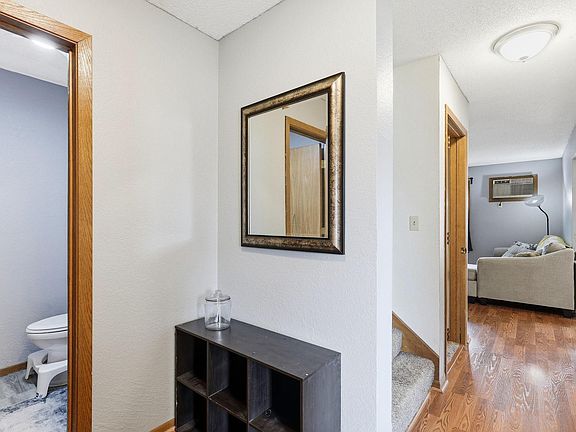 4th image of 906 Galtier St