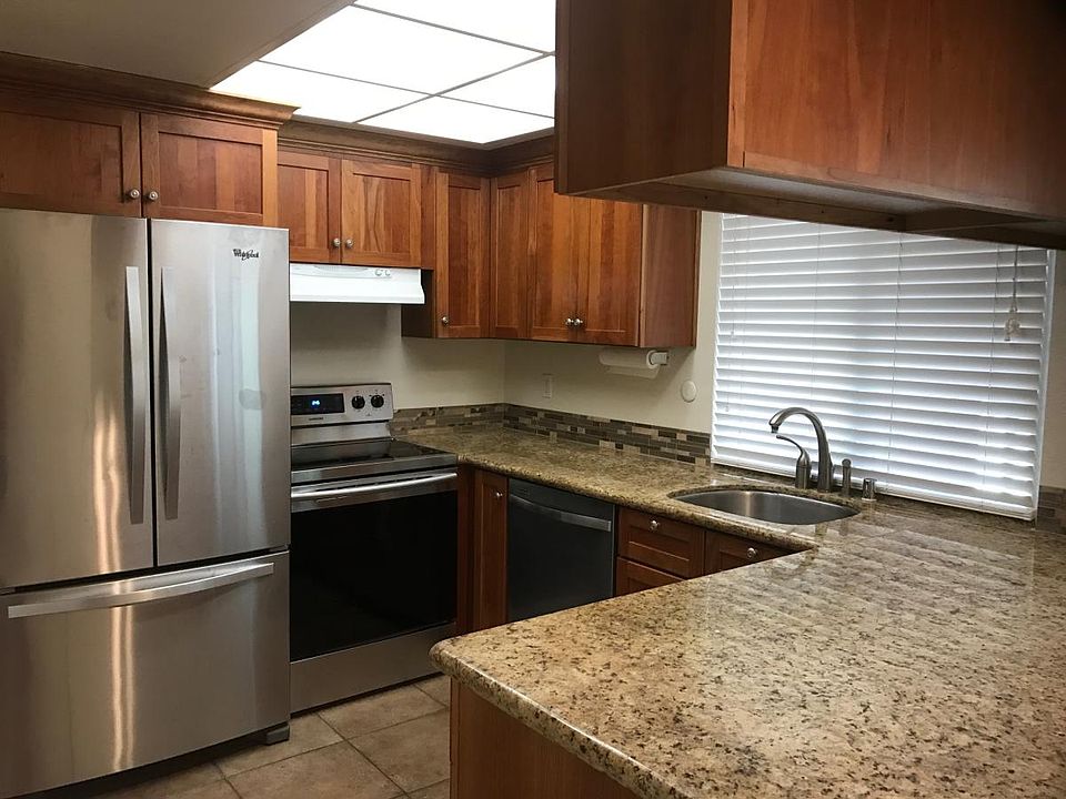1st image of 43 Fountainhead Ct