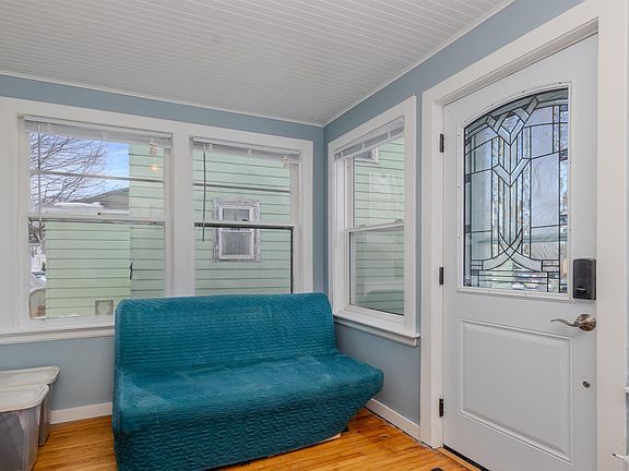 4th image of 180 Cottage Rd