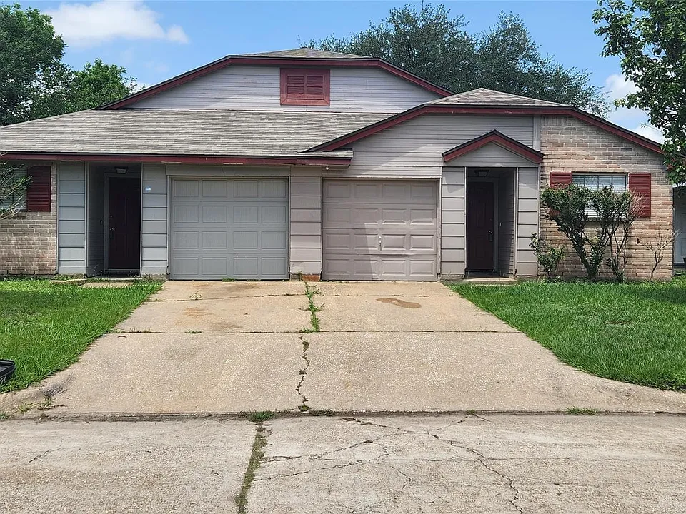 11011 Crenchrus Ct