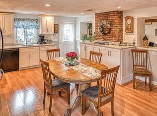 42 Bayview Rd, Marblehead, MA 01945