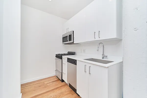 Rented by Living New York | media 34