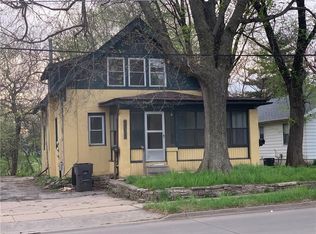 2313 30th St, Des Moines, IA 50310