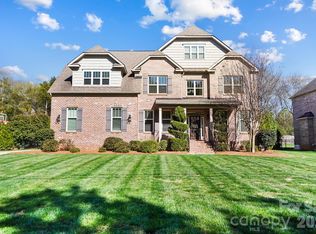 2528 Springs Dr, Charlotte, NC 28226