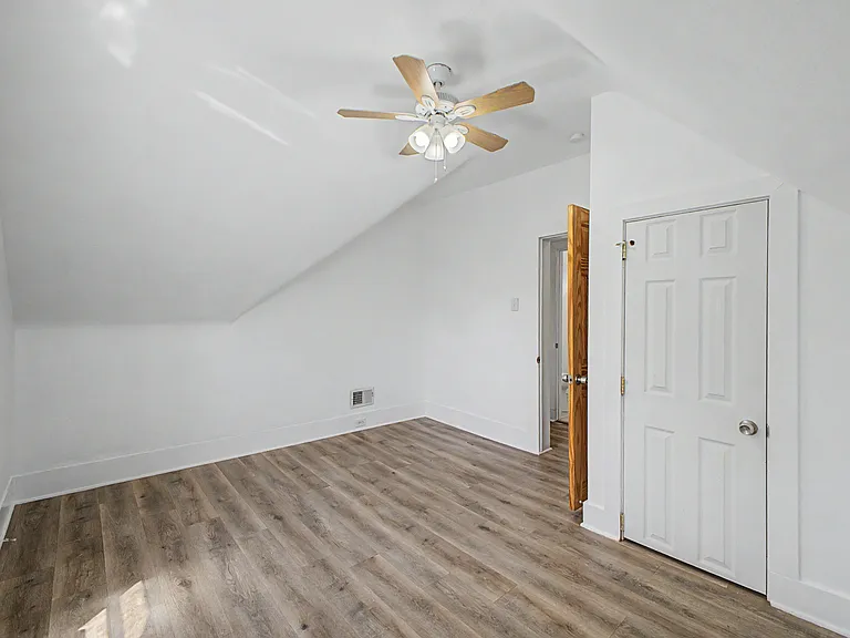 upstairs bedroom #2