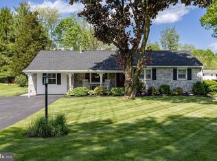 95 Earl Dr, Pottstown, PA 19465