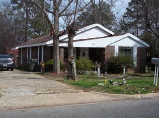 605 E Stough St, Dothan, AL 36303