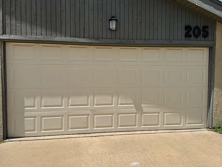 205 W Rochelle Rd — Photo 13