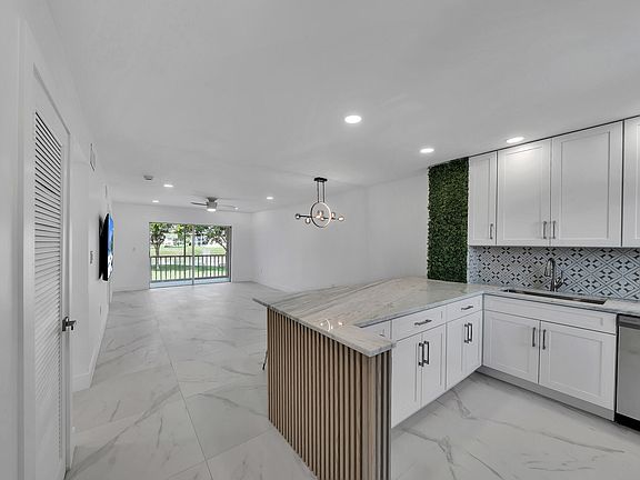 3rd image of 9818 Marina Boulevard #1225
