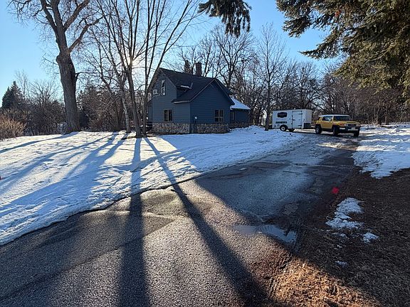 2nd image of 7431 Lake Dr