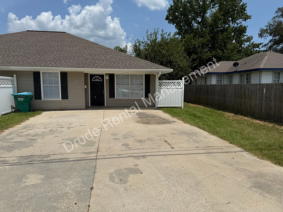 508 Cedar Ln