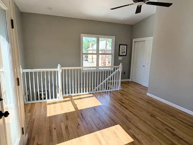 956 N Washington St — Photo 13