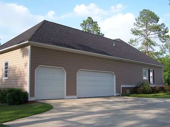 Three Car Garage