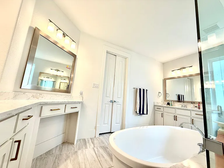 4878 Limousine Ln — Photo 8