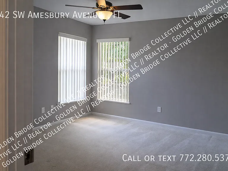 242 SW Amesbury Ave — Photo 8