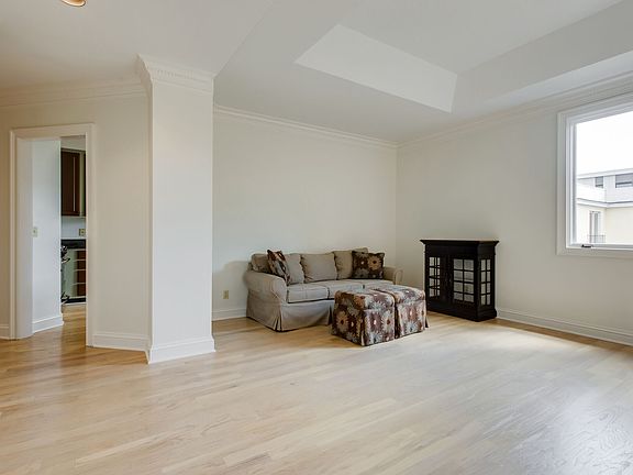 5th image of 3733 W End Ave APT 201