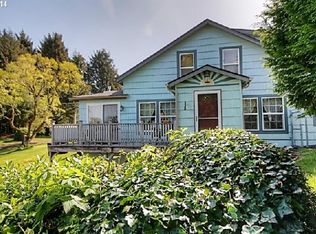 30 Hemlock Pl, Depoe Bay, OR 97341