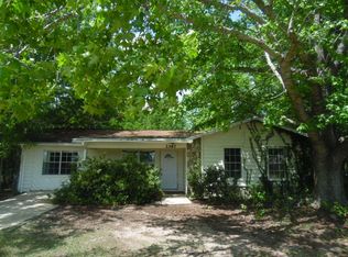 3387 Auburn Rd, Crestview, FL 32539