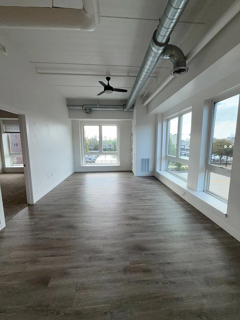Harbor Lofts — Photo 2