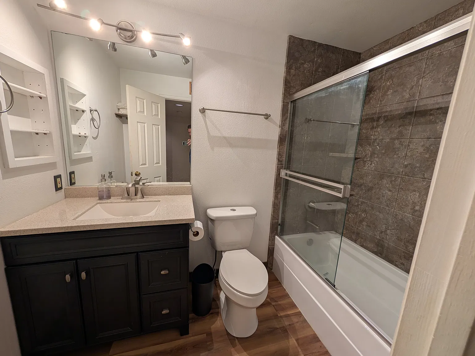2727 Folsom St — Photo 3