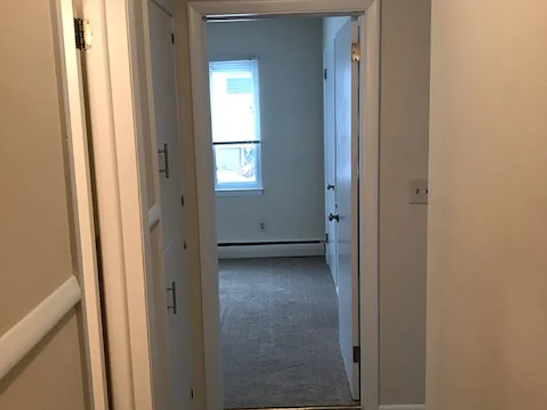 725 Wayzata Blvd E — Photo 6